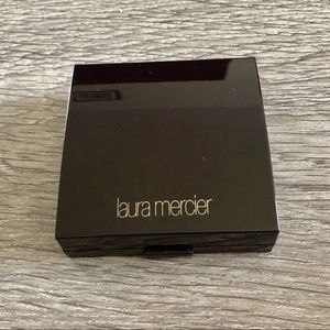 Laura mercier Illuminator- addiction